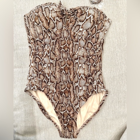 Kona Sol Snake Skin Print High Coverage One Piece Swimsuit. Removable Straps - Picture 3 of 6